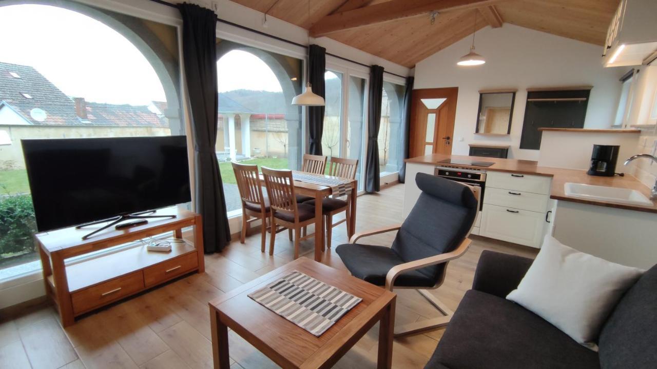 Haus Toskana, Kleines Ferienhaus Im Toskanagarten Bad Sulza Extérieur photo