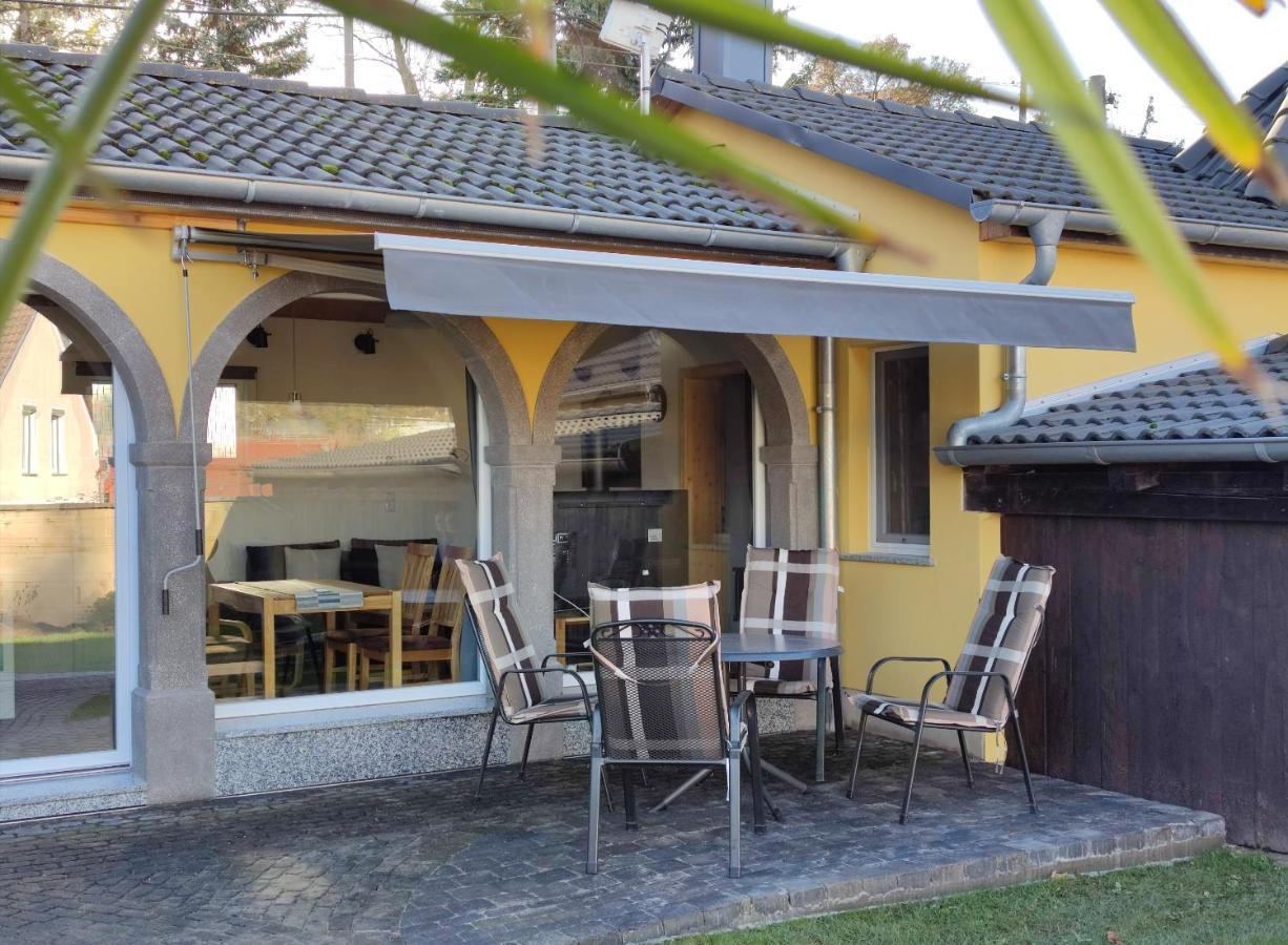 Haus Toskana, Kleines Ferienhaus Im Toskanagarten Bad Sulza Extérieur photo